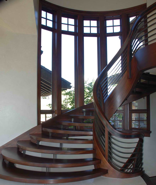 15-interiors-staircase-wood