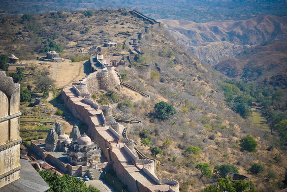The_boundary_walls_of_Kumbhalgarh_fort,Udaipur_